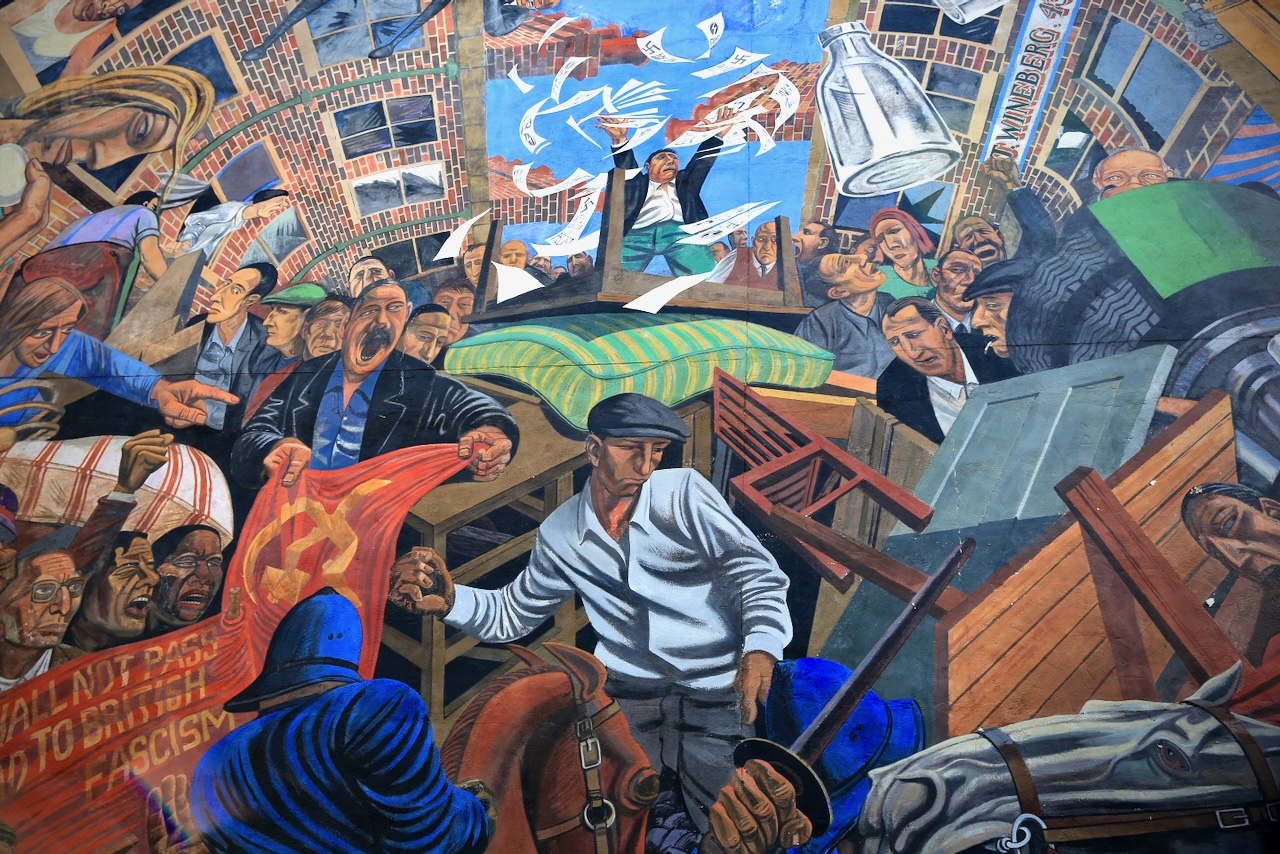 London Writing – Cable Street Mural